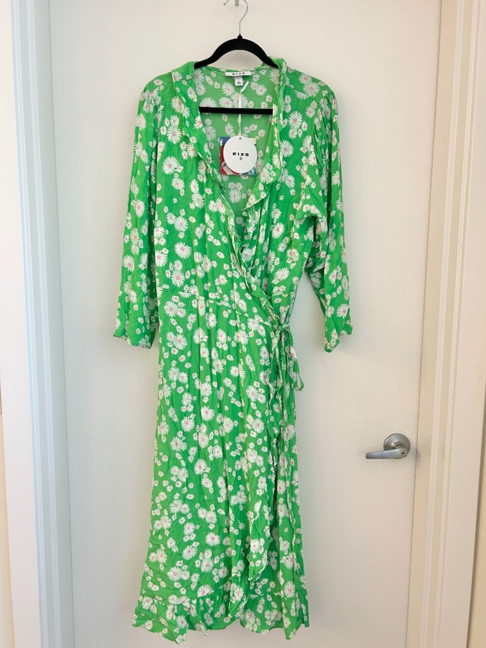 Rixo x Target Green & White Daisy Print Genuine Wrap Ruffle Dress Size 1X NWT - Picture 2 of 9